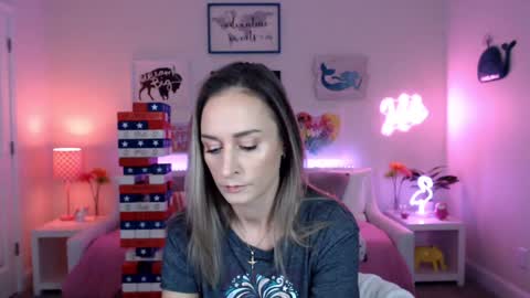 Holi Hurricane online show from 11.17.25