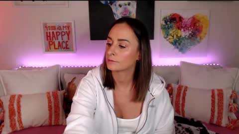 Holi Hurricane online show from 04.02.26