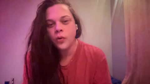 Hollys Drive threw Side Of CB. online show from 12.17.25