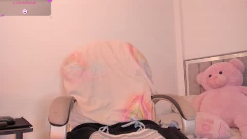 holly_16 online show from 02.26.26