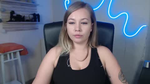 Holly online show from 12.20.24