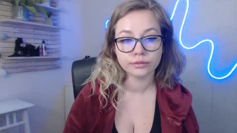 Holly online show from 01.13.25