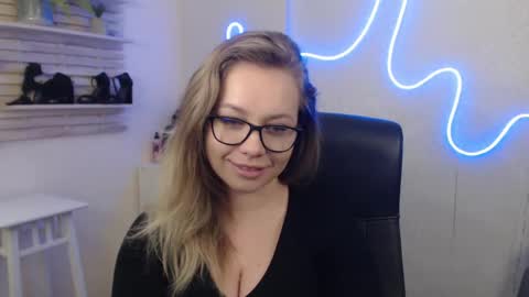 Holly online show from 01.29.25