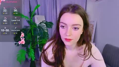 Snapshot of holly_kittenss chatting on 06.12.26 Lana online show from 06.12.26