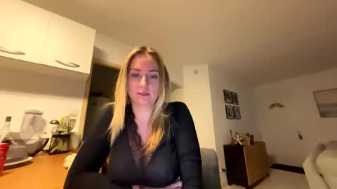 hollyandelon online show from 01.13.26