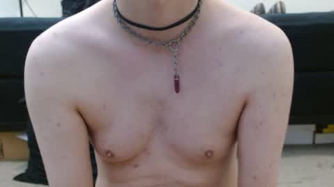 Holly Hawkes online show from 01.18.25