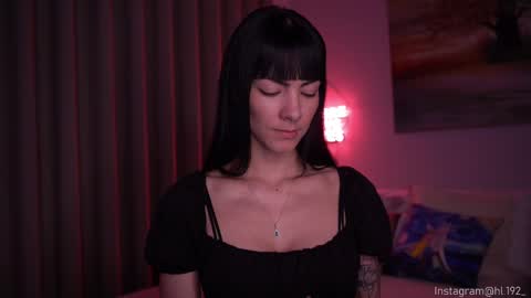 Holly Linder online show from 02.13.25