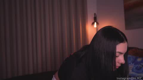 Holly Linder online show from 09.10.25