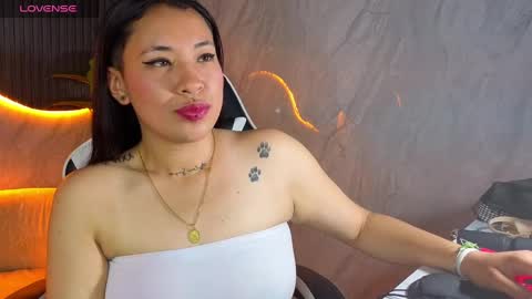 Snapshot of hollypeytoon chatting on 09.09.25 Holly  online show from 09.09.25