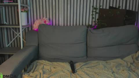 Holly online show from 04.10.26