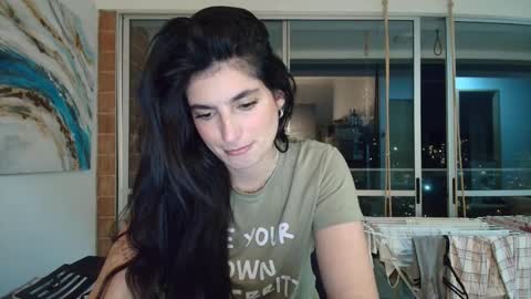 hollyshit_ online show from 11.24.25