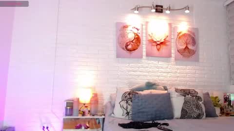 hollyt1 online show from 06.23.26