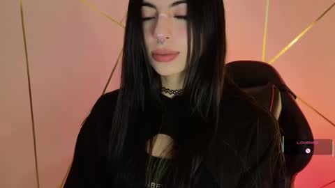 holly online show from 02.11.25