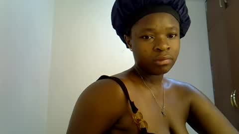 Snapshot of holy_ebony chatting on 06.21.26 holy_ebony online show from 06.21.26
