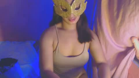 holy_goddessawomanxxx online show from 05.18.26