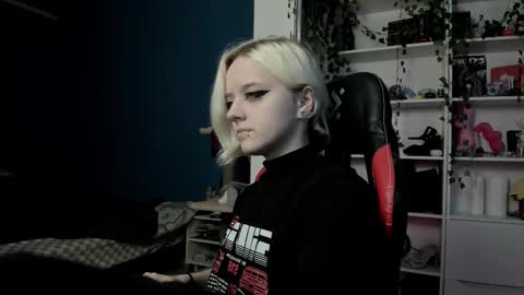 holy_mistresss online show from 11.05.25