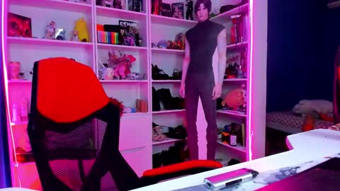 Snapshot of holy_rumi chatting on 03.09.26 Rumi online show from 03.09.26