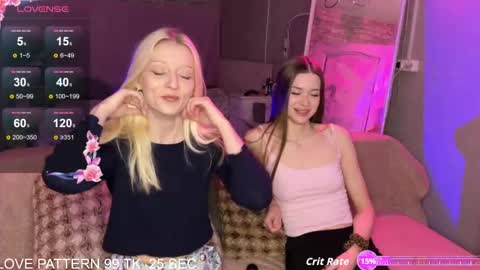 Snapshot of holybabe342 chatting on 05.10.26 Vio online show from 05.10.26