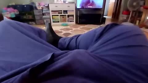 holycannoli123 online show from 10.14.25