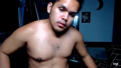 Snapshot of holydiorx chatting on 03.10.25 holydiorx online show from 03.10.25