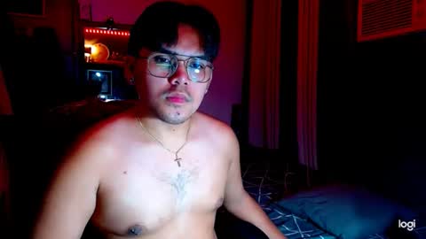 Snapshot of holydiorx chatting on 10.28.25 holydiorx online show from 10.28.25