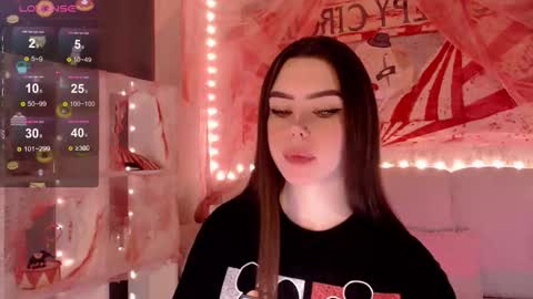 Mia online show from 11.02.25