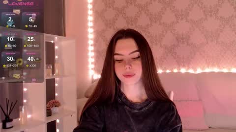 Mia online show from 11.08.25