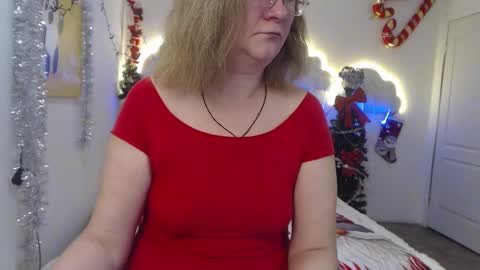 holymilfa online show from 12.11.24