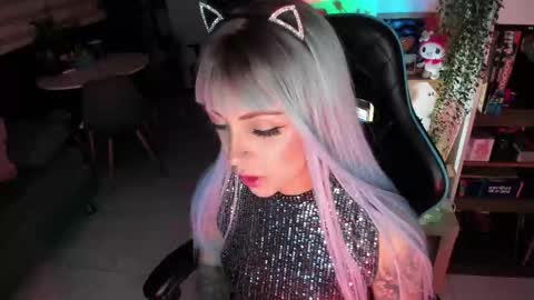 Mila Purple online show from 02.12.26