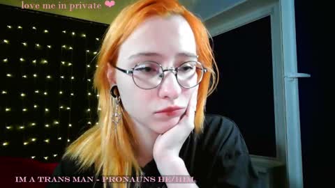 Snapshot of honelin chatting on 01.28.25 Honelints boyblonde hair AsterMIntfemboybrown hair online show from 01.28.25