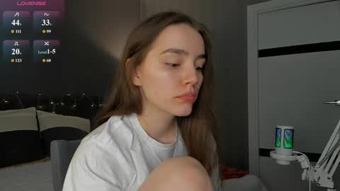 Snapshot of honey_chantal chatting on 04.26.26 Chantal online show from 04.26.26