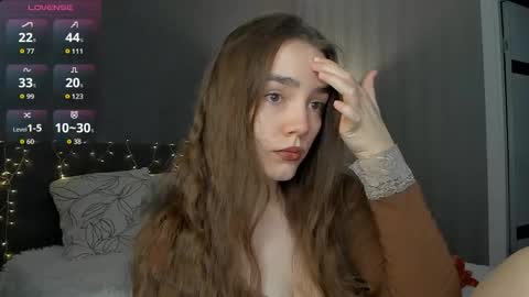 Snapshot of honey_chantal chatting on 06.01.26 Chantal online show from 06.01.26