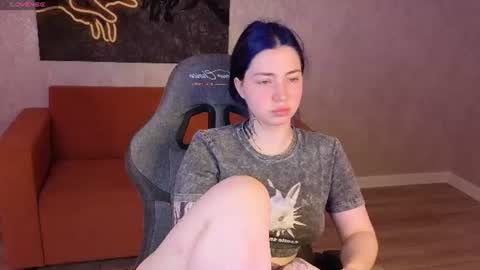 Snapshot of honey_cherrry chatting on 06.14.26 Honey online show from 06.14.26