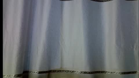 Snapshot of honey_plumx1 chatting on 12.15.25 honey_plumx1 online show from 12.15.25