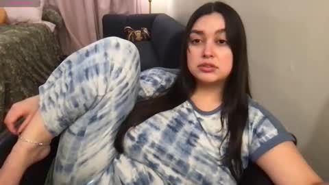 Snapshot of honey_tia chatting on 01.13.26 Tia online show from 01.13.26