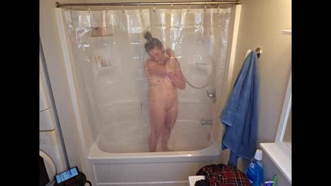 Honey XO XO online show from 04.18.26