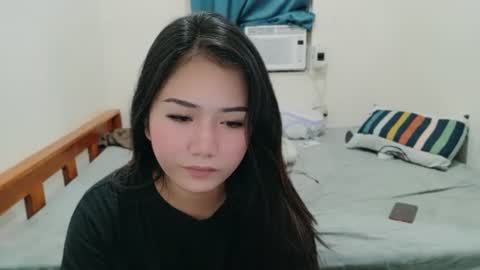 Snapshot of honeyafterdark_ chatting on 06.25.26 HoneyAfterDark online show from 06.25.26