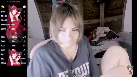 Honey Apple Alaska online show from 11.18.25