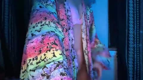 Snapshot of honeybun_z chatting on 02.07.25 honeybun_z online show from 02.07.25