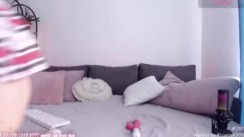 HoneyCarrol online show from 10.30.25