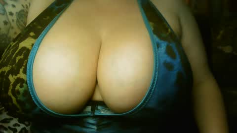 honeychambers online show from 09.12.25