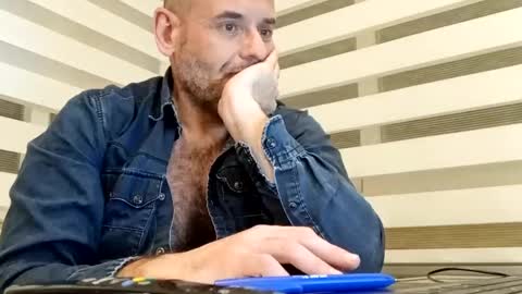Snapshot of honeydaddyforyou chatting on 02.26.25 honeydaddyforyou online show from 02.26.25