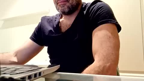 Snapshot of honeydaddyforyou chatting on 03.05.25 honeydaddyforyou online show from 03.05.25