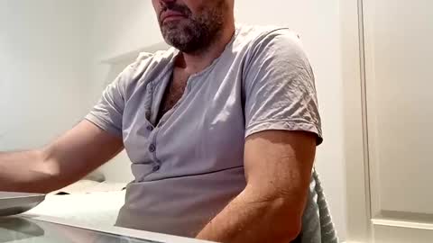Snapshot of honeydaddyforyou chatting on 03.11.25 honeydaddyforyou online show from 03.11.25