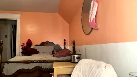 HoneyDrippinBunny online show from 03.08.26