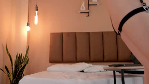 honeygray02 online show from 11.29.25