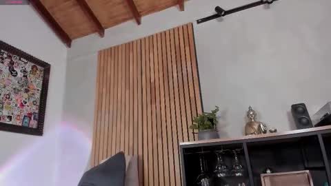 Sofia independent model online show from 03.18.26