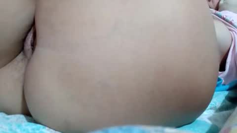 Snapshot of honeyjuice7 chatting on 09.30.25 Sensimilla online show from 09.30.25