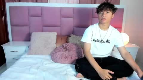 Snapshot of honeymoon_sariel chatting on 05.10.26 honeymoon_sariel online show from 05.10.26