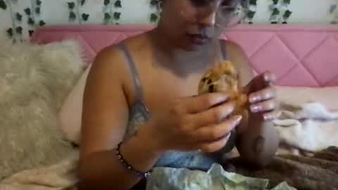 honeyyy89 online show from 02.10.26